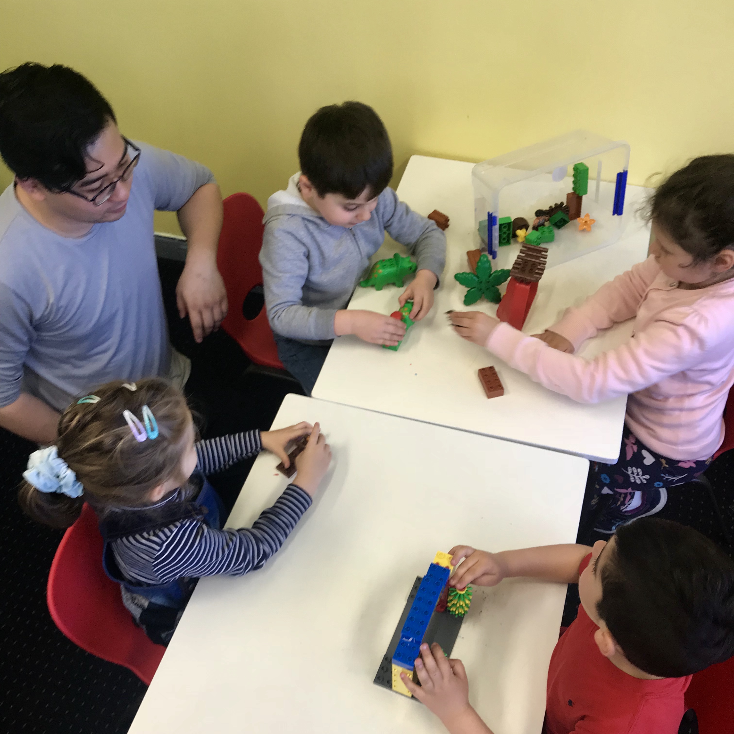 Children with autism who has an early diagnosis and started early intervention with the ESDM in Sydney