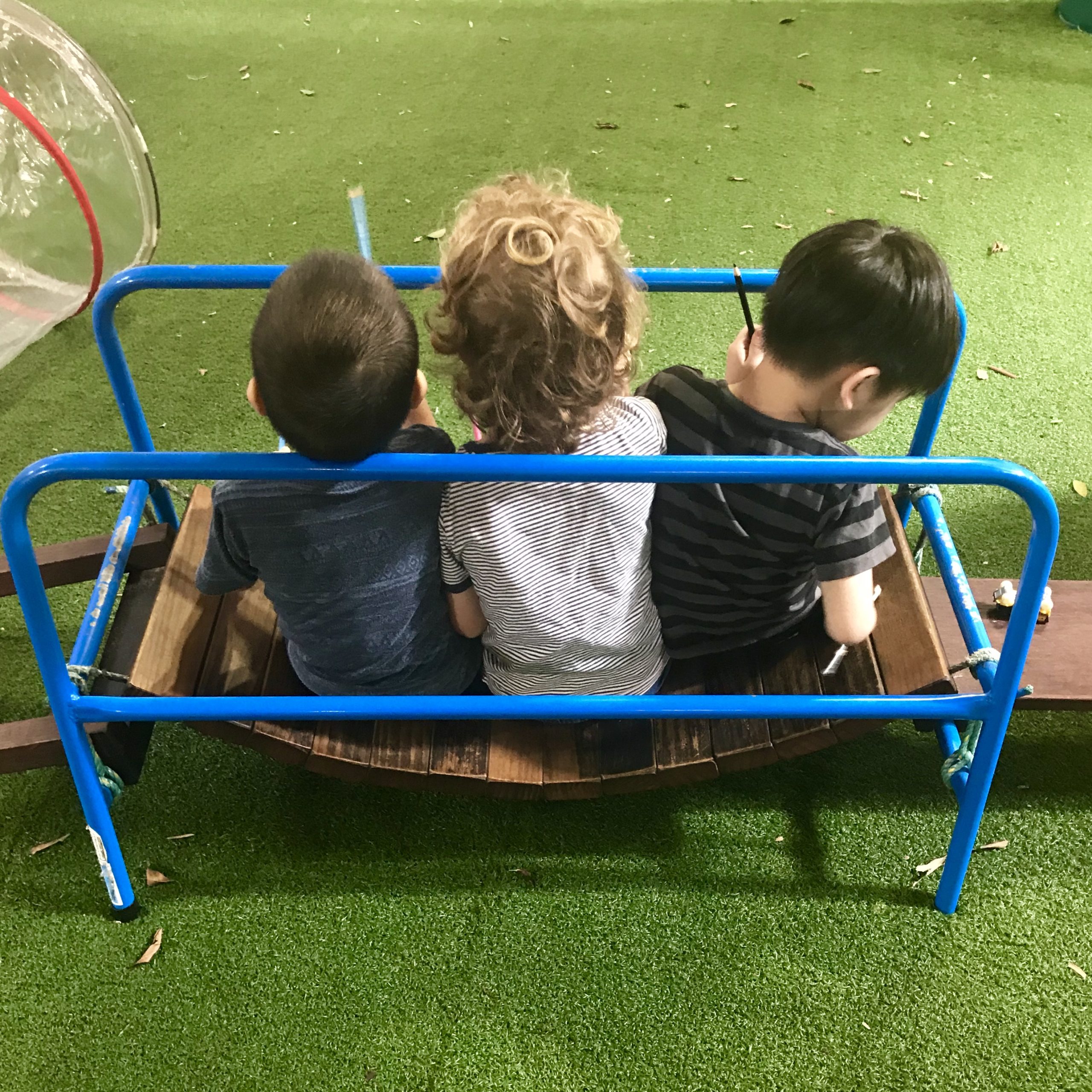 Using Speech Pathology, Occuoational Therapy and ESDM therapy to help shy children develop their social skills in our Bondi Junction and Mascot clinics